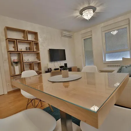 A Blok - One Bedroom Appartement